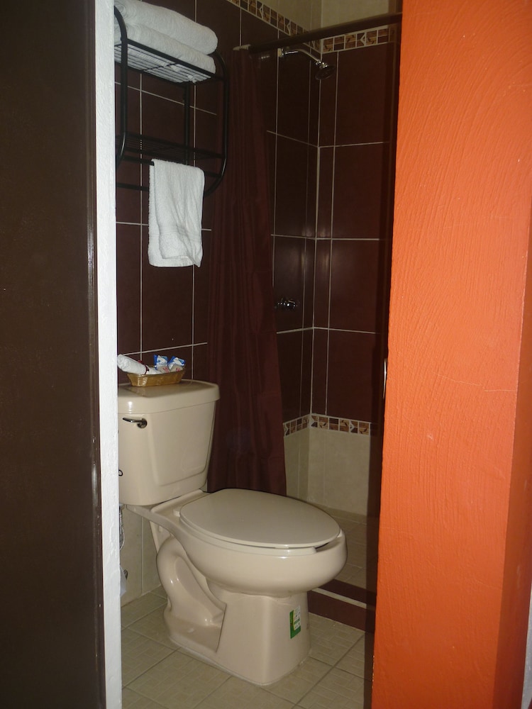 Standard Triple Room, 1 Bedroom photo 3