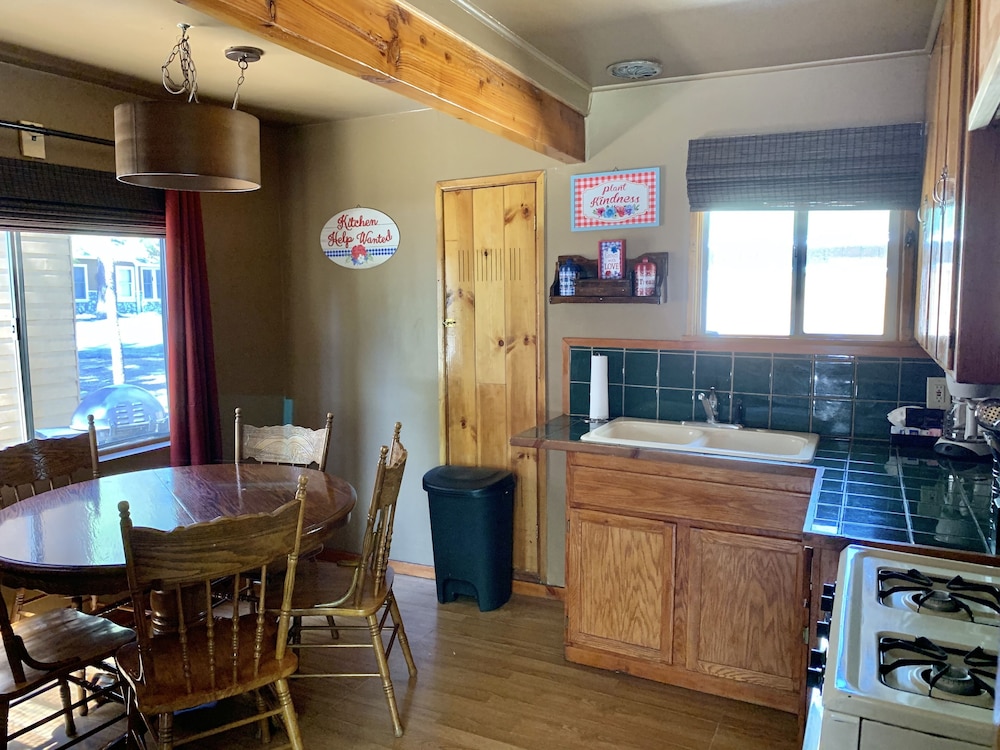 Family Cabin photo 3