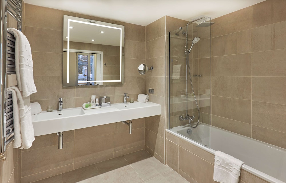 Suite (Extra Bed 2 adults + 2 children) thumbnail 6