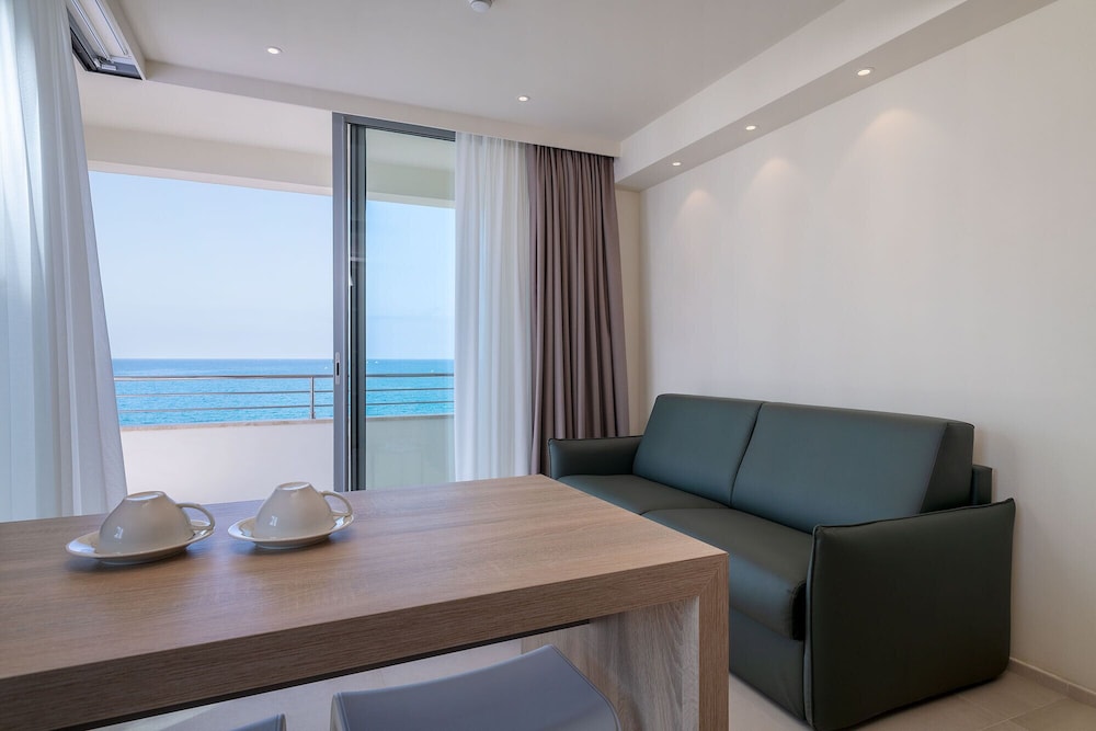 Panoramic Suite - Photo 4
