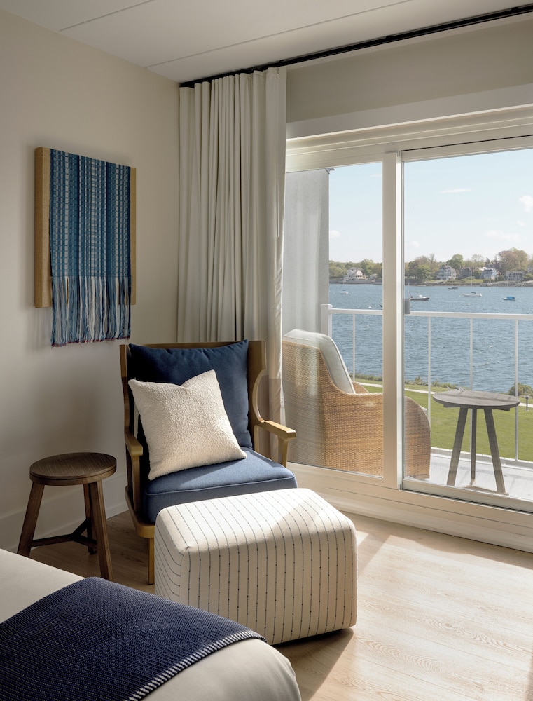 Waterview King Balcony - Photo 1