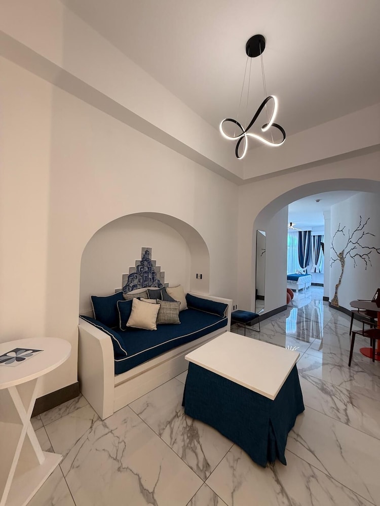 Junior Room - Photo 17