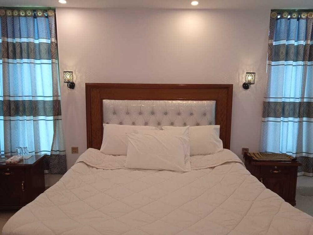 Deluxe Double Room - Photo 10