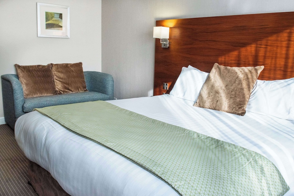 1 King Bed - Photo 2