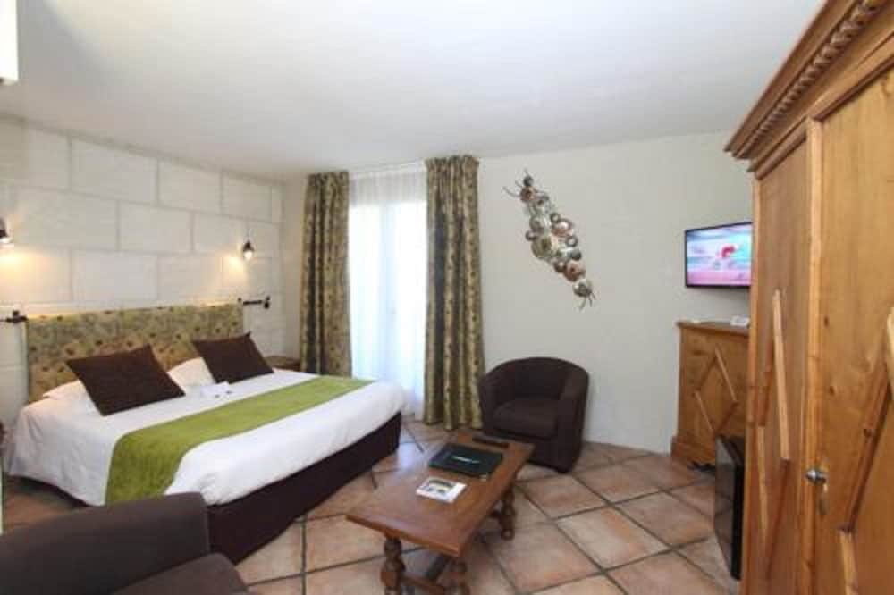 Superior Double Room Single Use photo 3