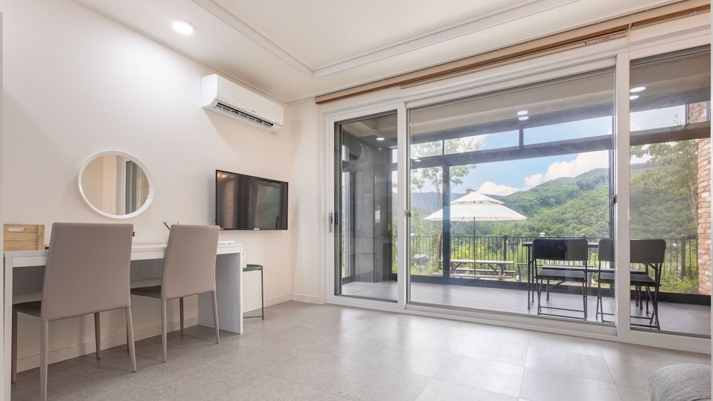 Basic Room, 1 Bedroom (Premier ondol(random4)) - Photo 2