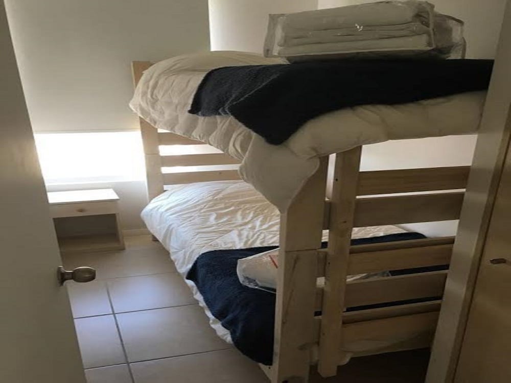 Apartment (3 Bedrooms)