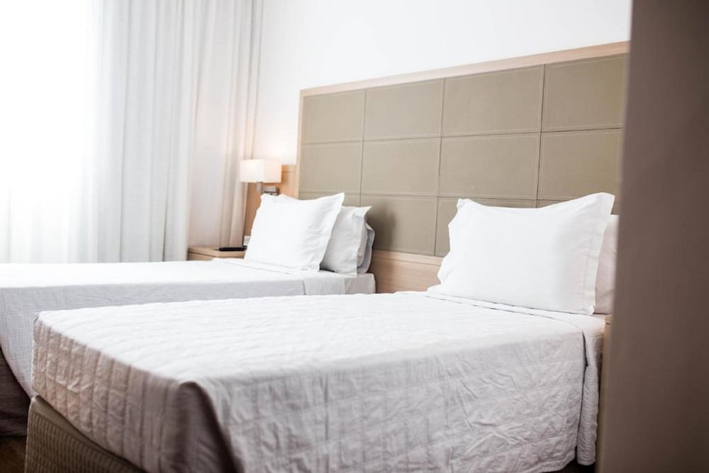 Executive Suite, 2 Twin Beds