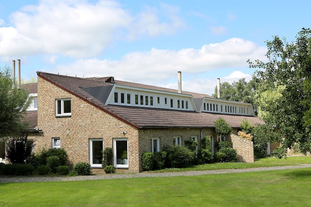 Bungalow, 7 Bedrooms (15 persons)