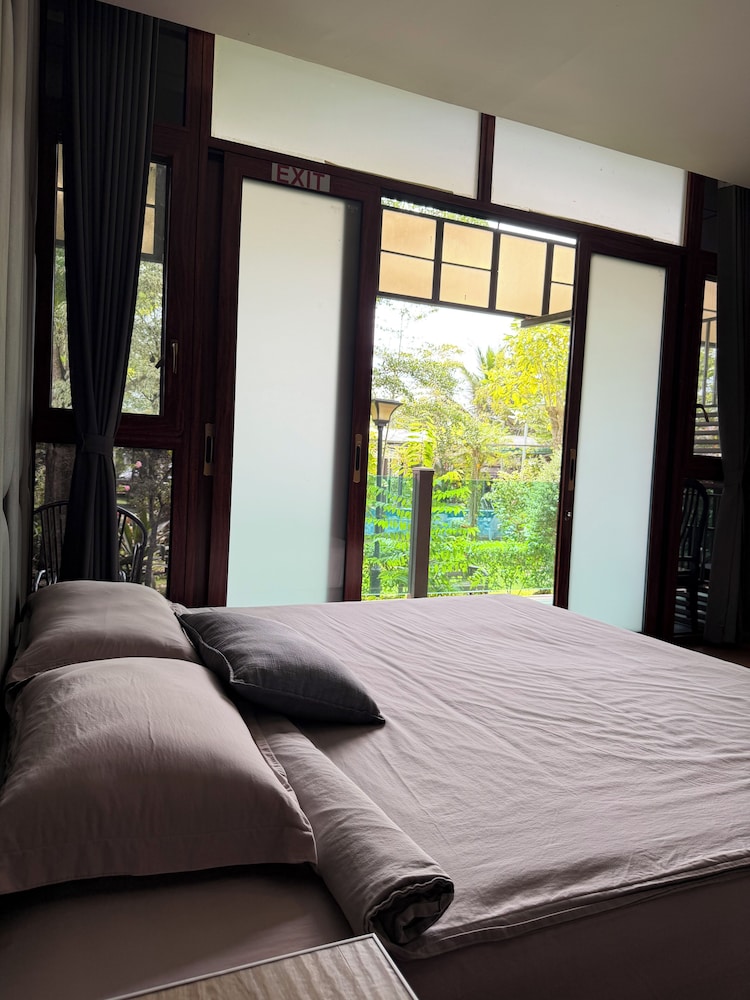 Deluxe Twin Room photo 3