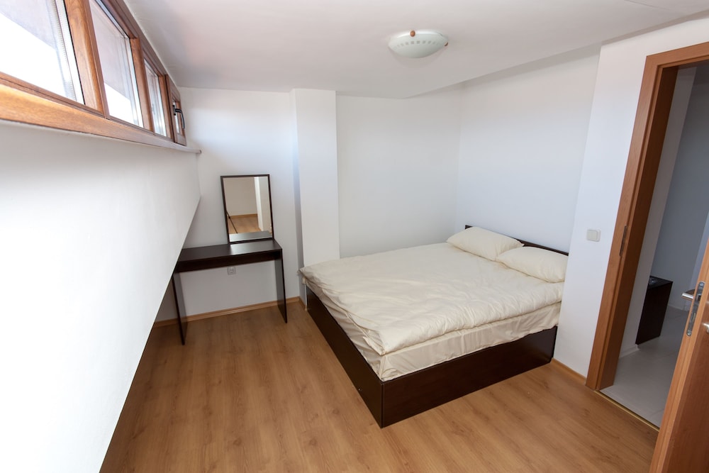 Apartment, 2 Bedrooms, Kitchen