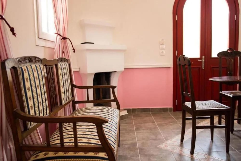 Villa photo 2