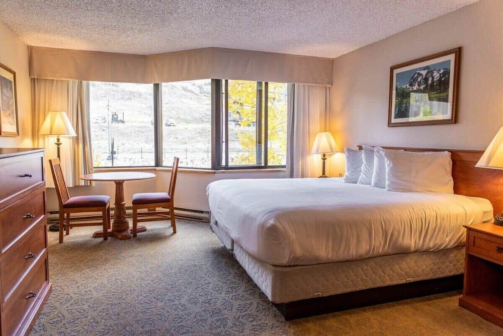Signature Studio, Multiple Beds No Resort Fee
