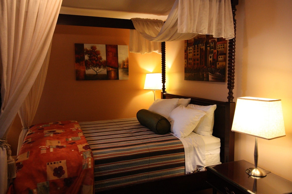 Luxury Suite, 2 Bedrooms, Jetted Tub, Mountain View photo 2