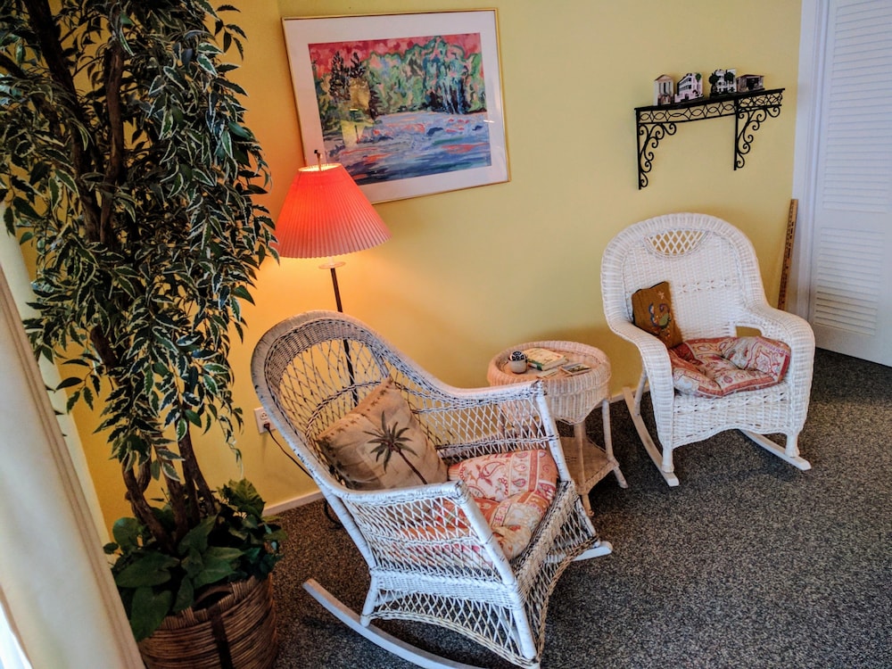 Charleston photo 3