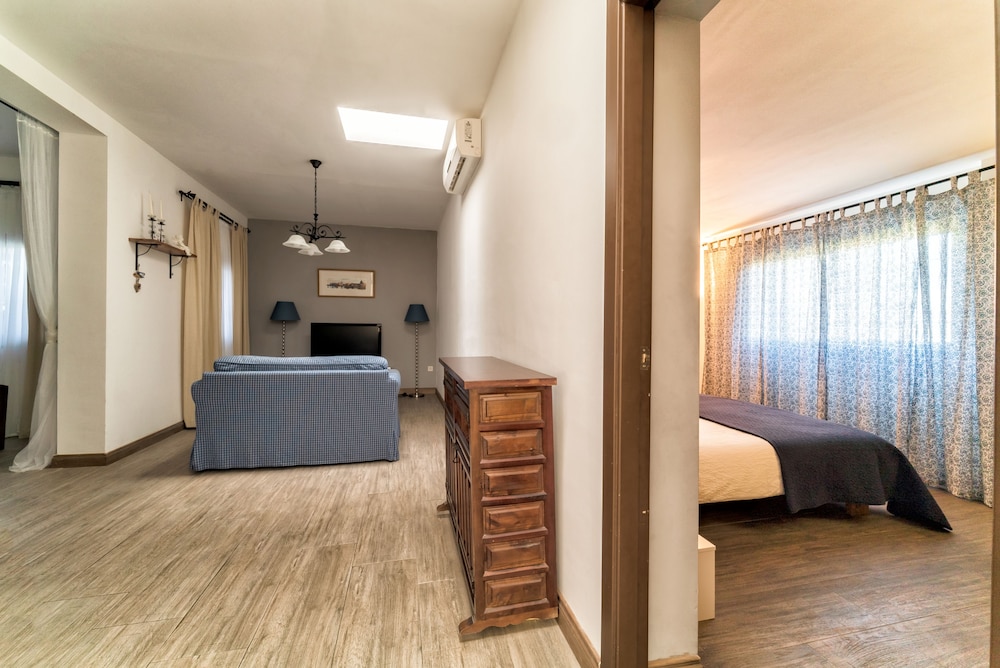 Apartamento Básico, 1 Habitación, Cocina, Planta Baja