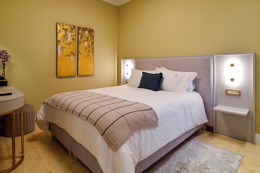 Family Suite, Balcony, City View