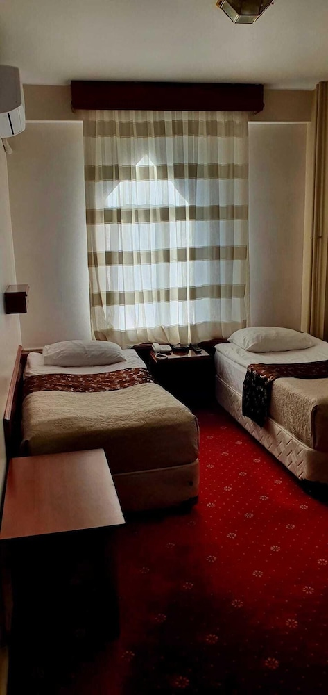 Standard Twin Room photo 1