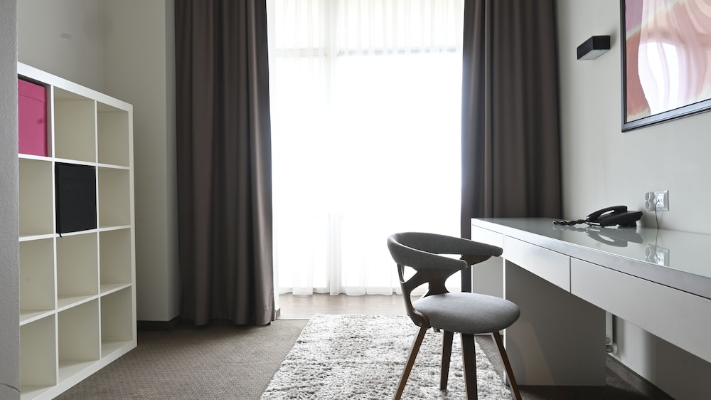 Presidential Studio Suite (201) photo 2
