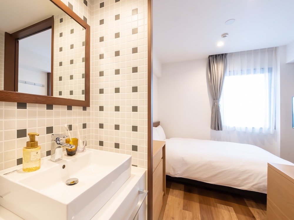 Standard Double Room, Non Smoking - Photo 4