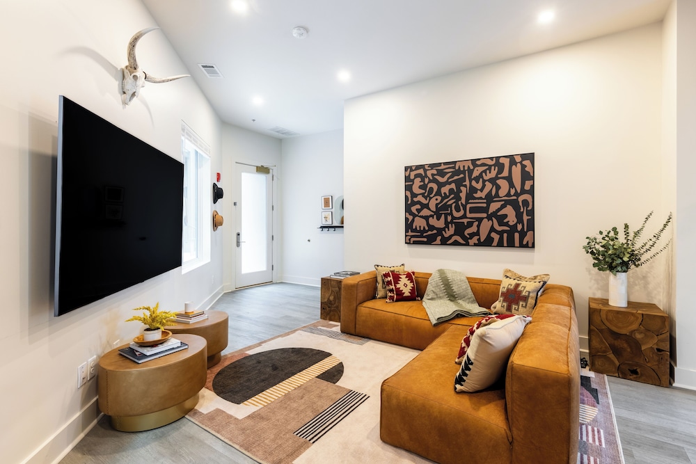 4BDR ADA Suite