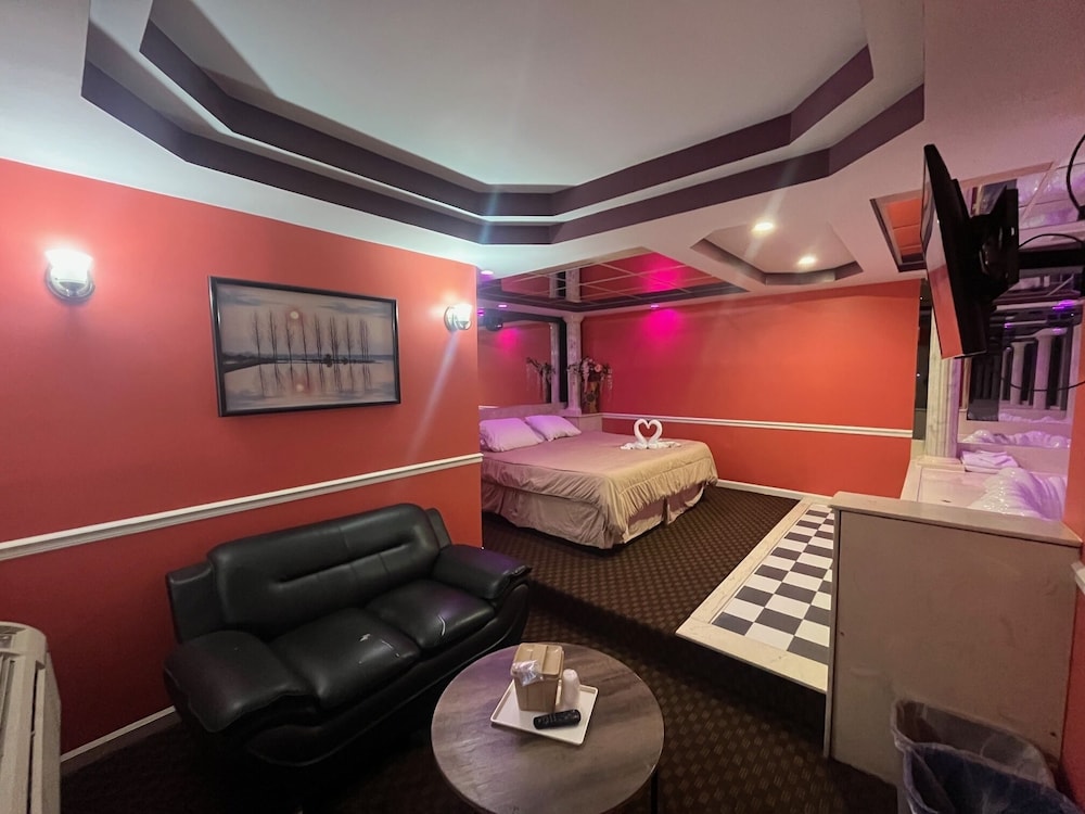 Executive Room, 1 King Bed, Non Smoking photo 3