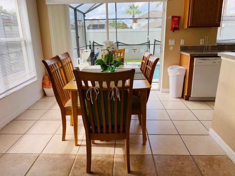 House, 3 Bedrooms photo 3