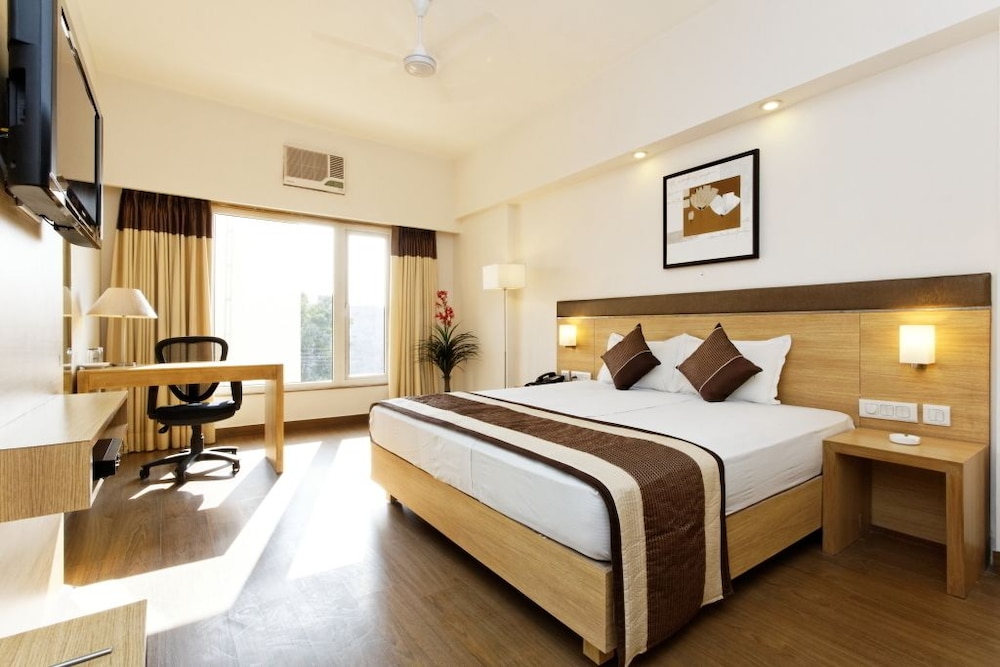 Executive Double or Twin Room - Photo 11