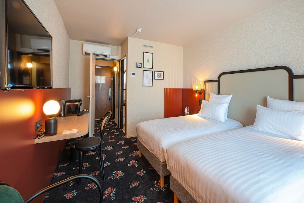 Superior Room, 2 Twin Beds, Non Smoking - Photo 3