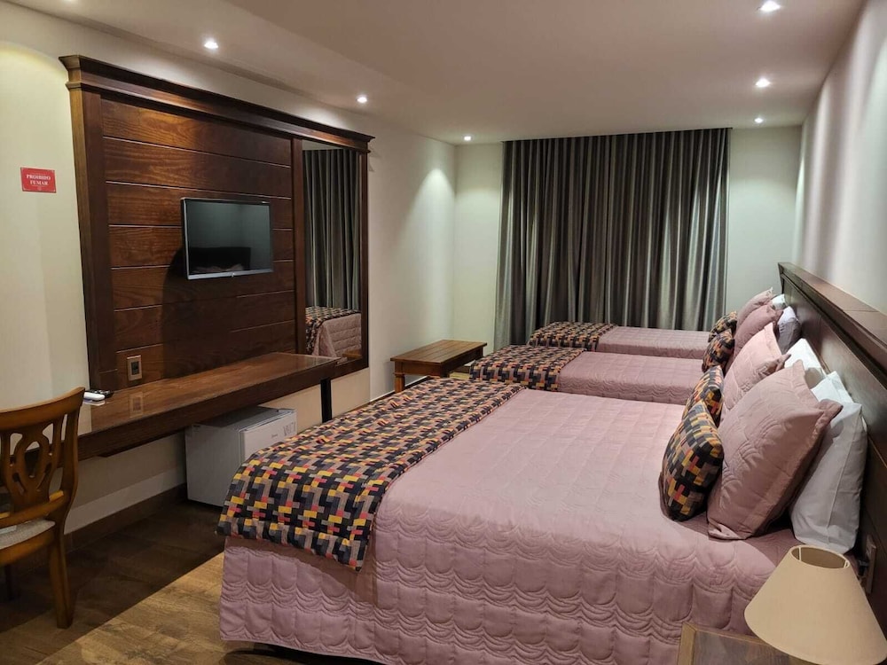 Classic Quadruple Room