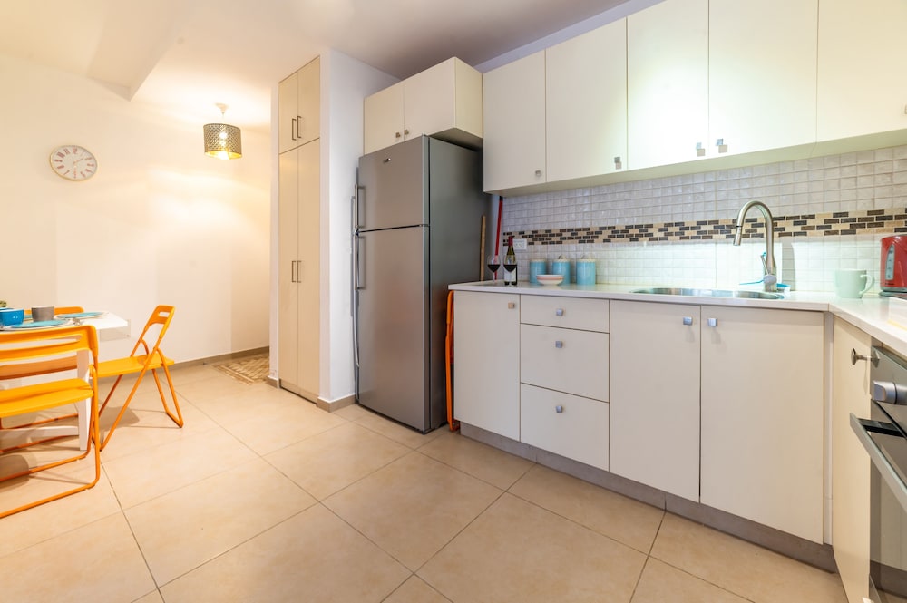 Comfort Apartment, 2 Bedrooms, Balcony photo 3