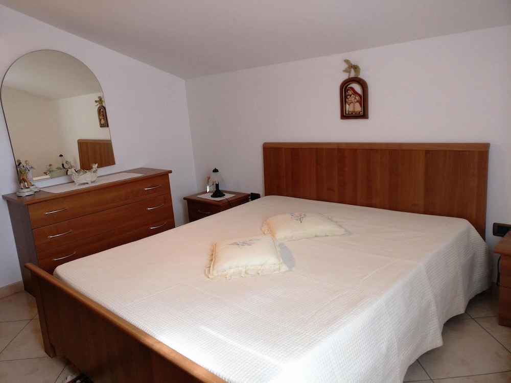 Villa photo 2