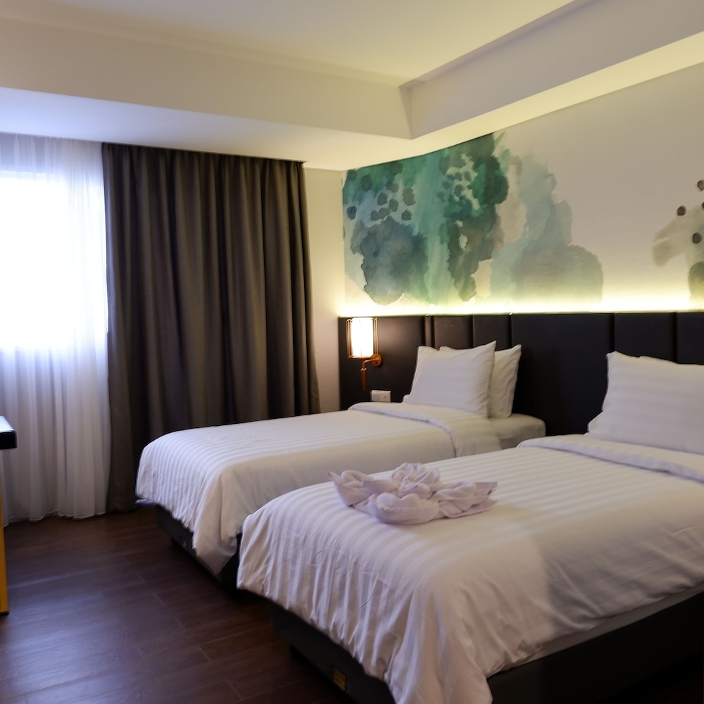 Deluxe Twin Room - Photo 2