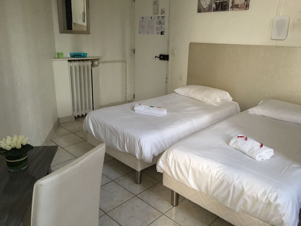 Standard Twin Room photo 1