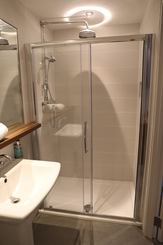 Standard Room - Photo 7