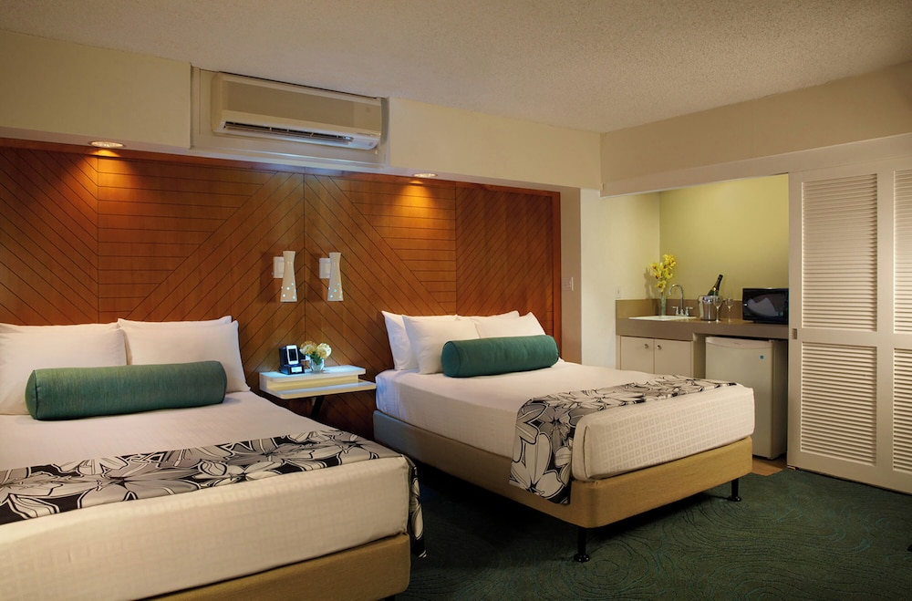 Club Studio Suite, 2 Double Beds - Photo 2