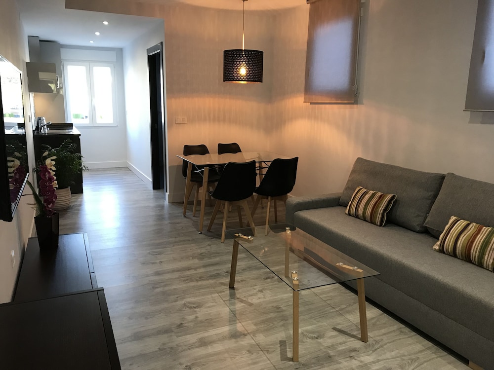 Apartment, Private Bathroom, City View - Photo 31