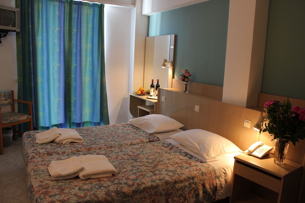 Single Room photo 2