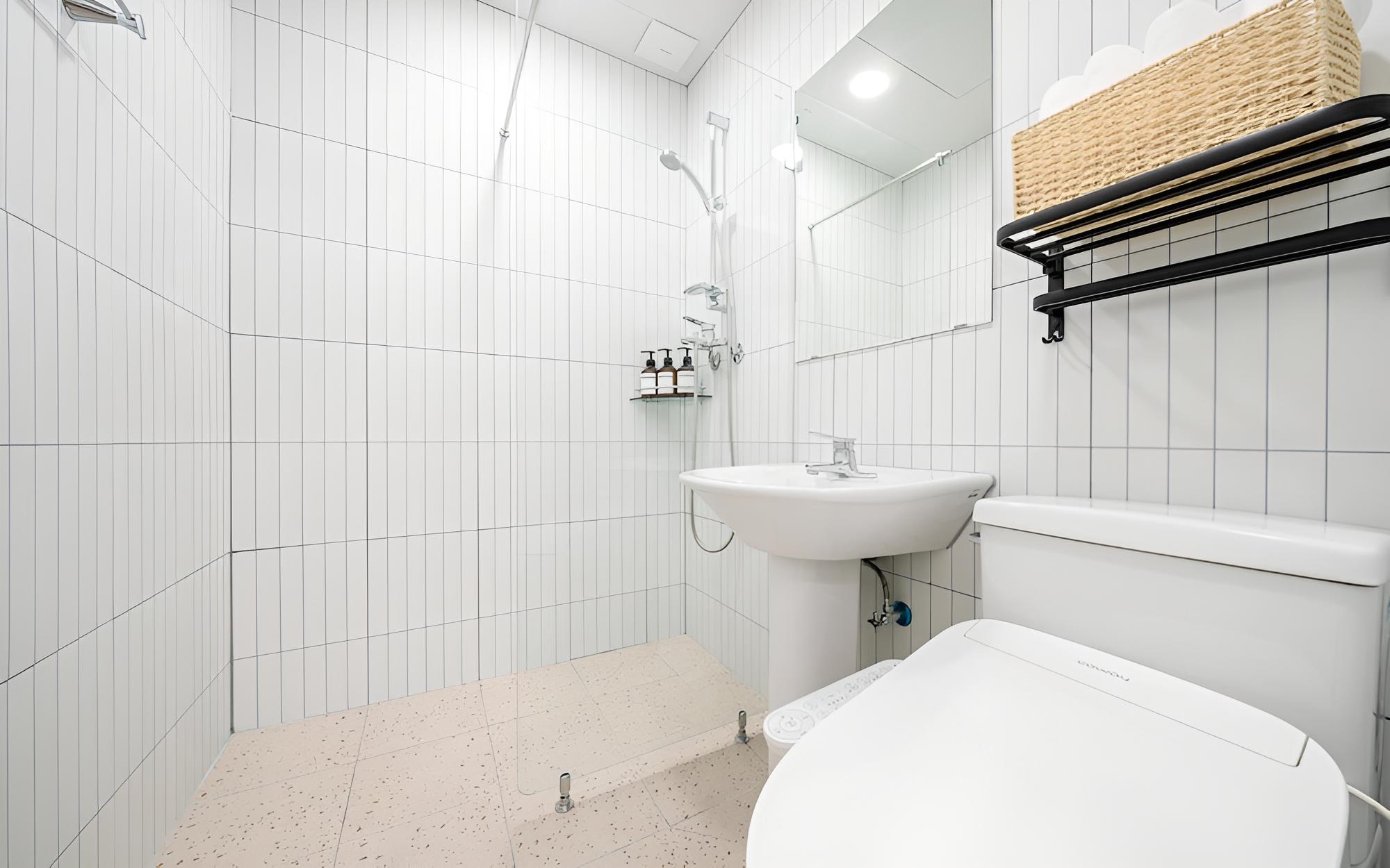 Room (Standard (bidet in all rooms 65" TV N) - Photo 4