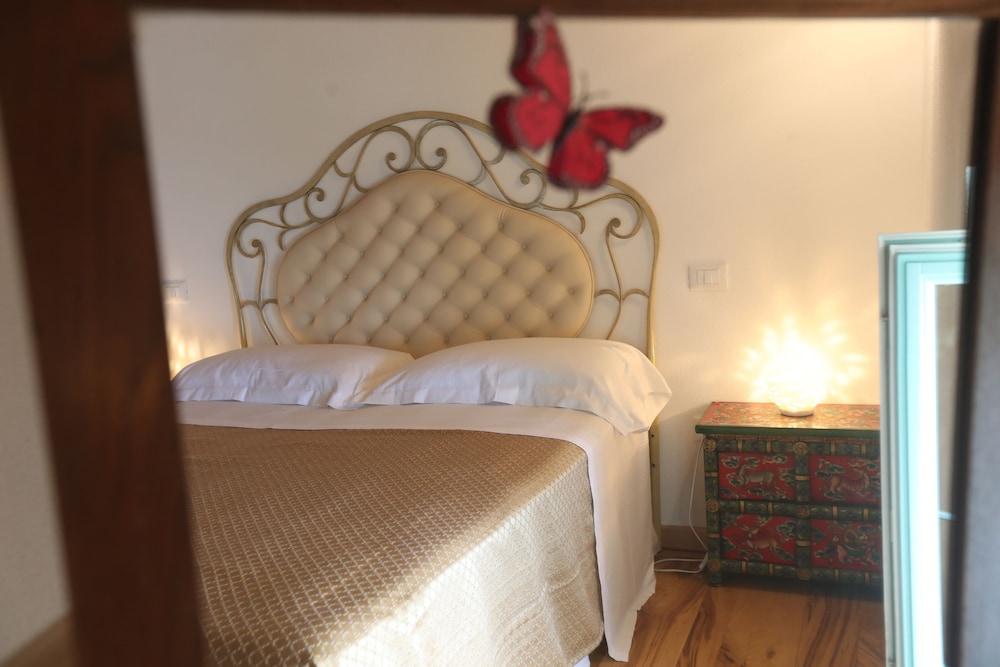 Junior Suite, Accessible, Garden View photo 2