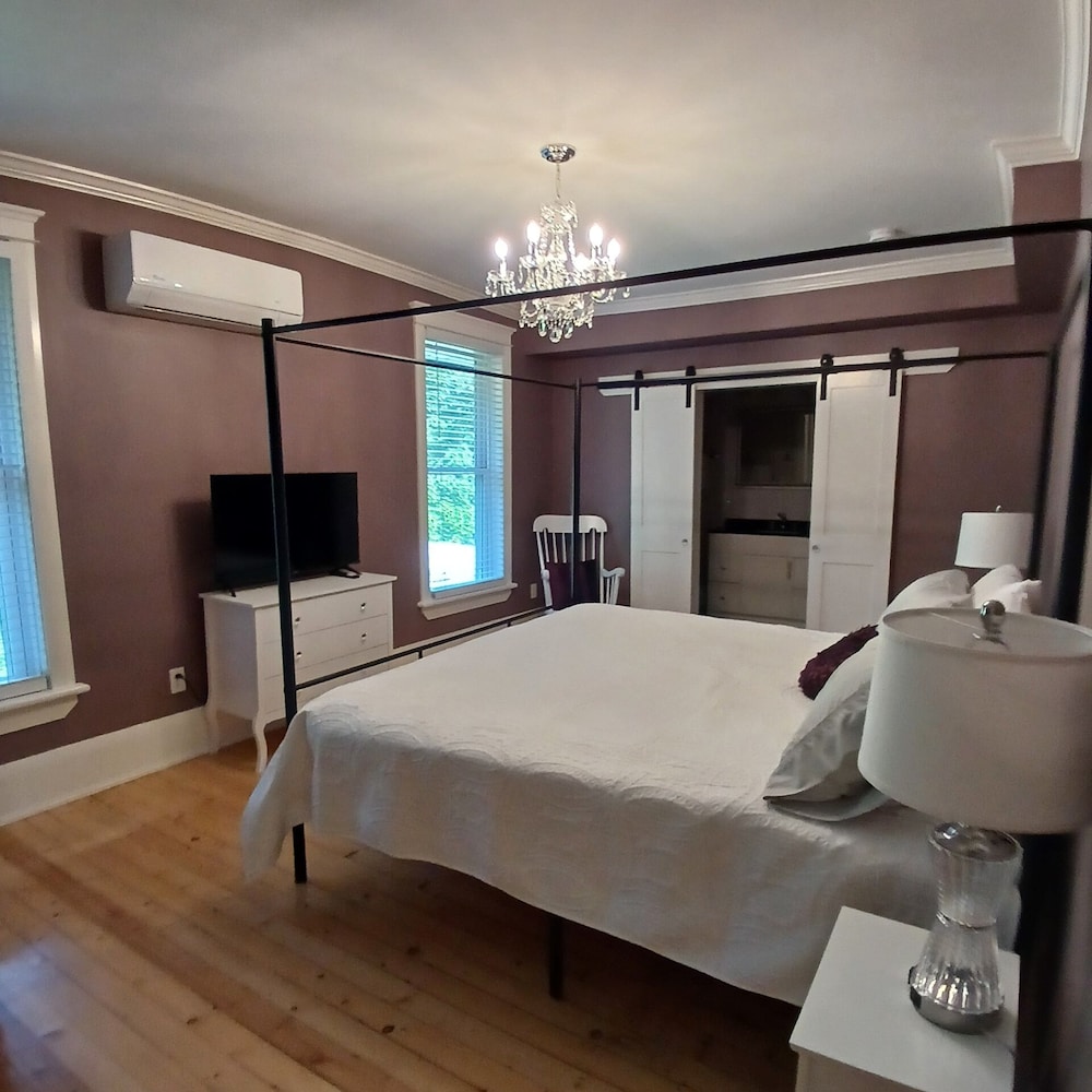 Luxury Single Room