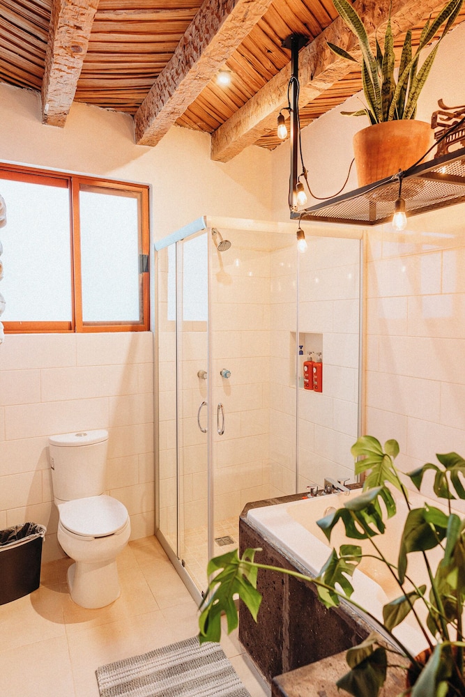 Deluxe Room, 1 Bedroom, Balcony, Mountain View photo 2