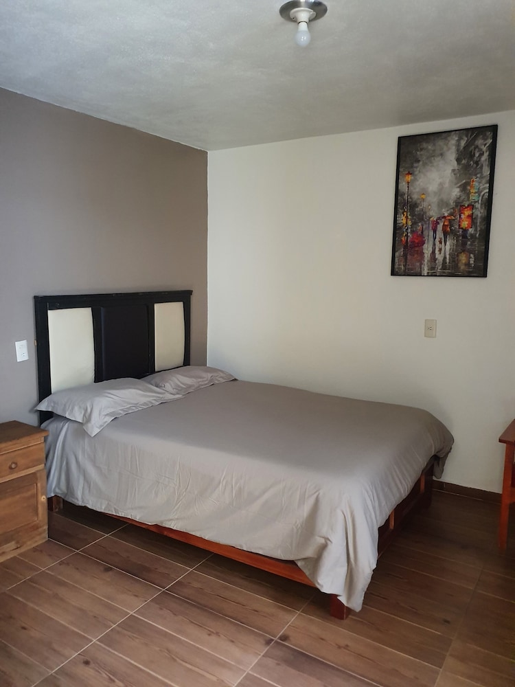 Standard Double Room Single Use photo 3