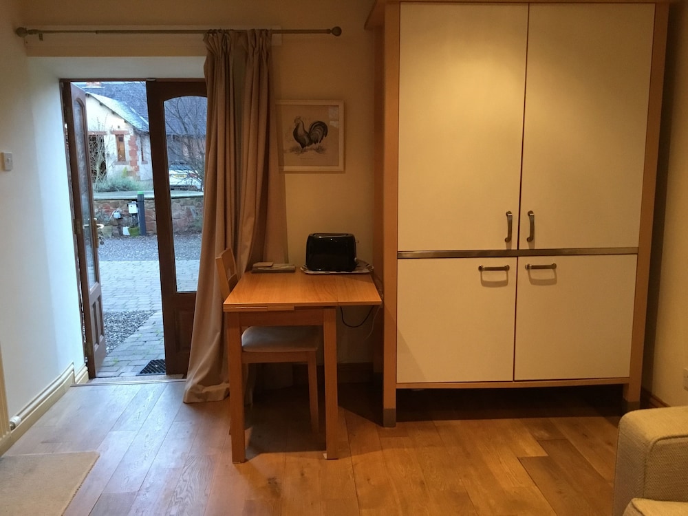 Double Room (King Bed) photo 3