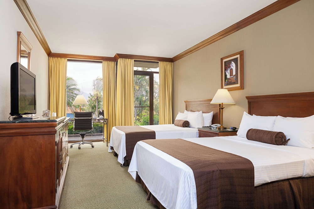 Deluxe Room, 2 Queen Beds, Tower - Photo 1