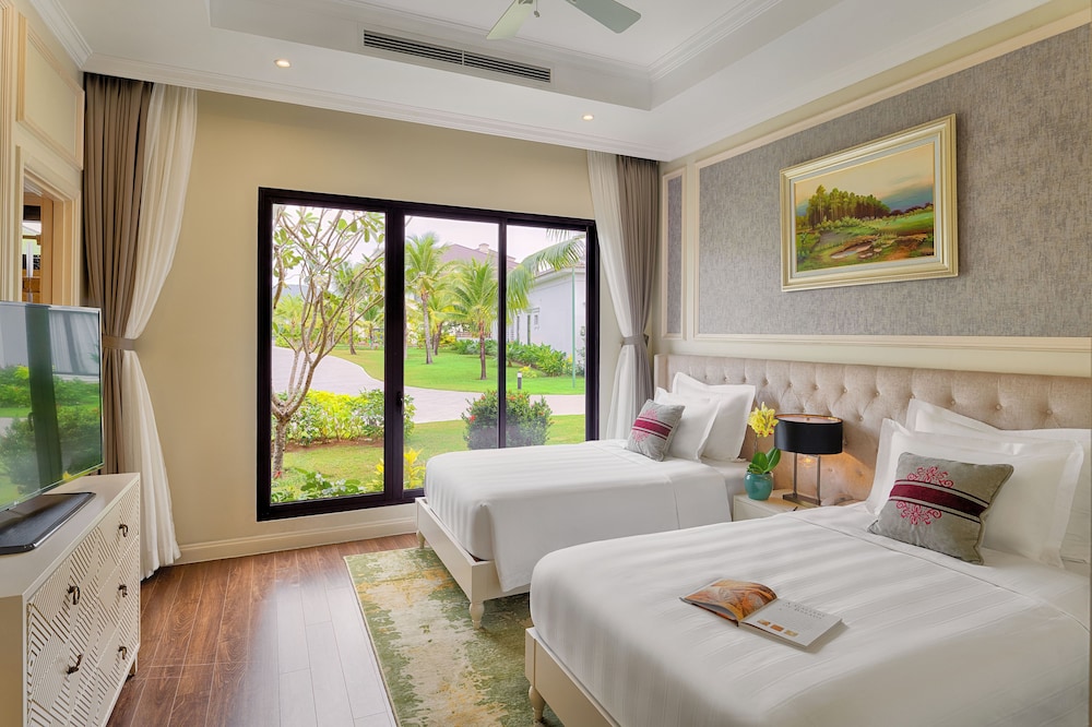 Ocean Haven Villa 3-Bedroom - VinWonders and Safari Access - Photo 6