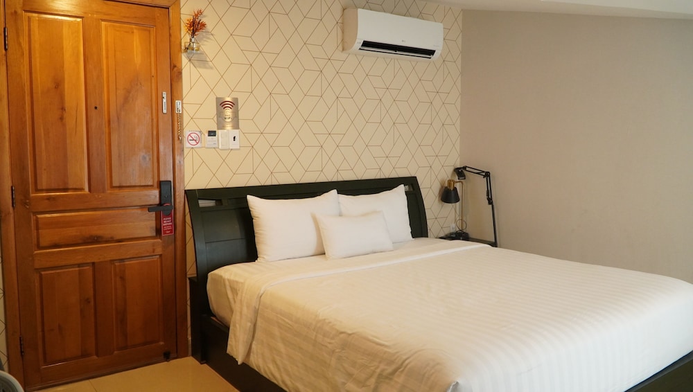 Basic Double Room