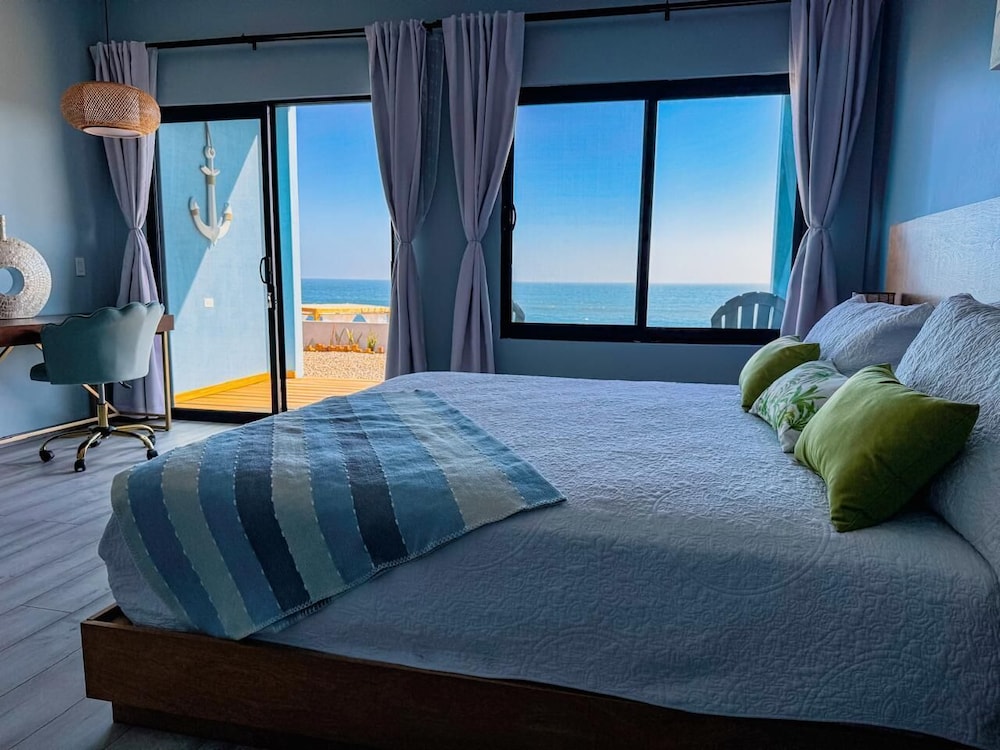 Deluxe Suite, Sea View