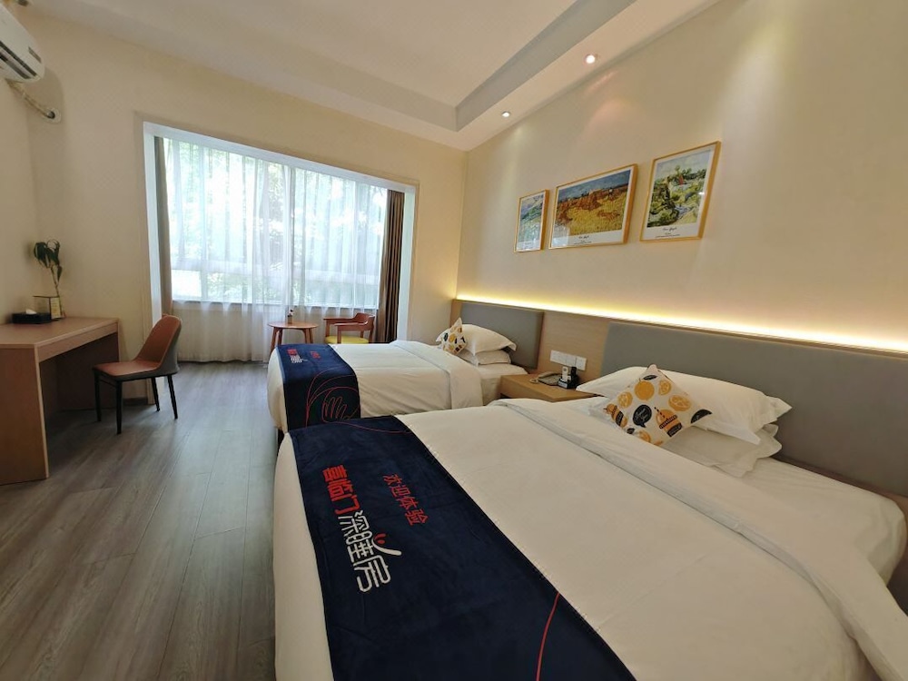 Comfort Double or Twin Room