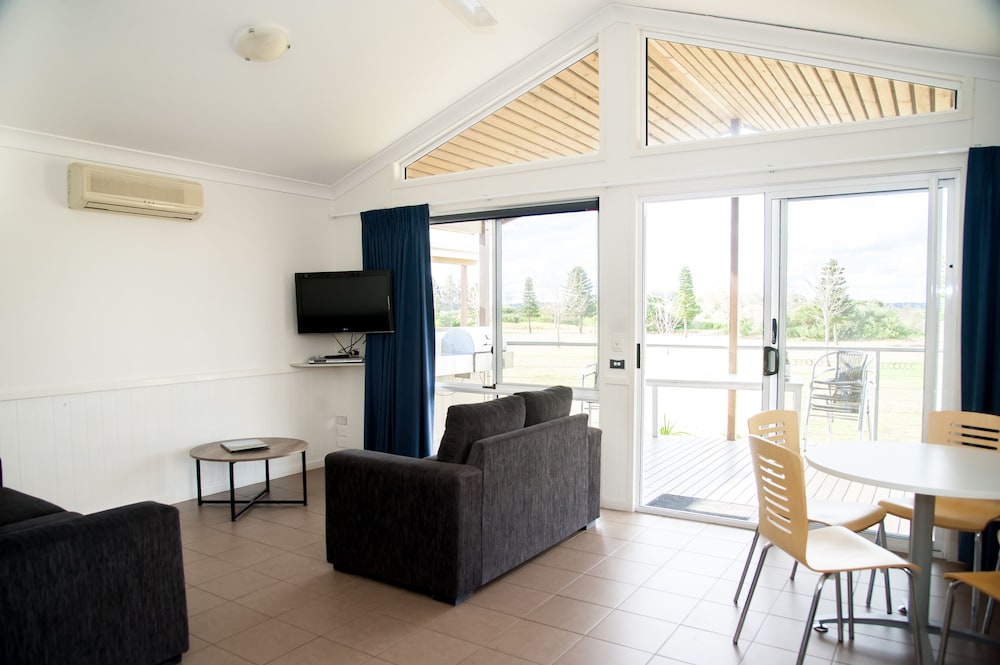 Cabin (2 Storey) photo 3
